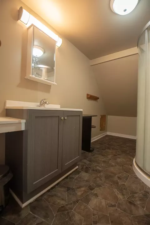 Bath - 504 E 8th St, Rock Falls, IL 61071 photo 2 of 3
