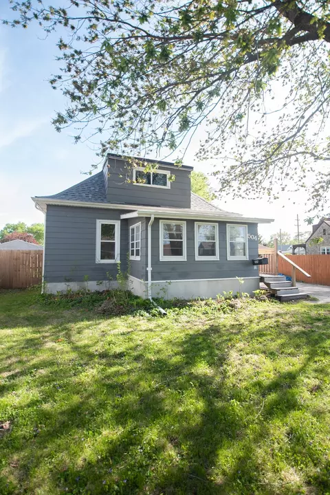504 E 8th St, Rock Falls, IL 61071