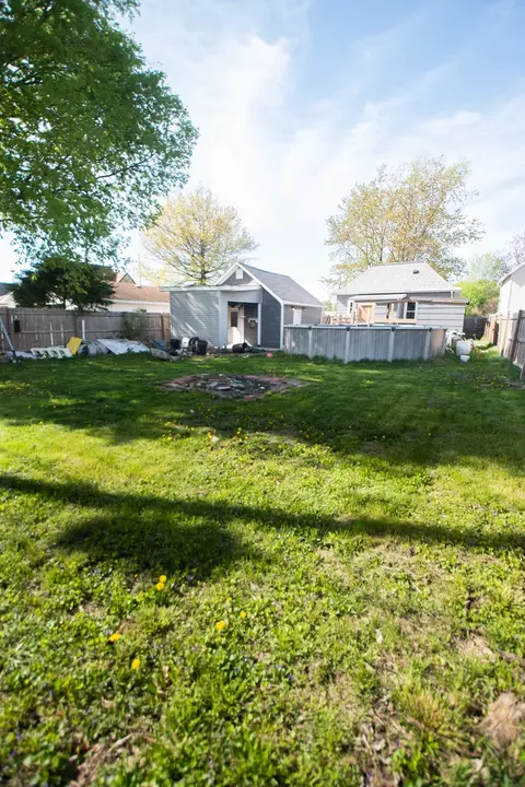 Exterior - 504 E 8th St, Rock Falls, IL 61071 photo 4 of 8