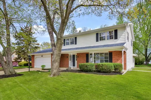 2449 Cambridge Dr, Aurora, IL 60506