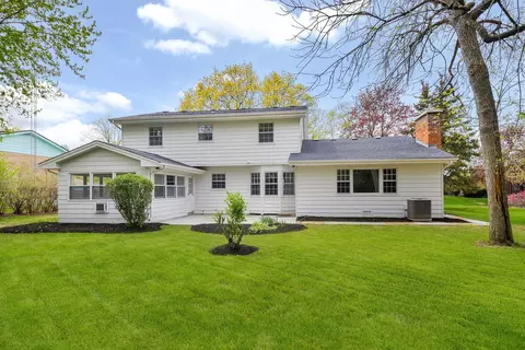 Exterior - 2449 Cambridge Dr, Aurora, IL 60506 photo 4 of 4
