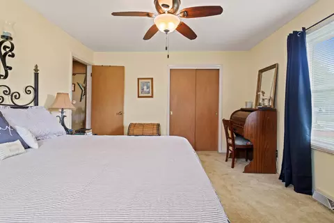 Bedroom - 503 E Cedar Ln, Monticello, IL 61856 photo 6 of 7