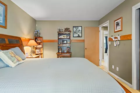Bedroom - 503 E Cedar Ln, Monticello, IL 61856 photo 3 of 7