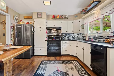 Kitchen - 503 E Cedar Ln, Monticello, IL 61856 photo 2 of 4