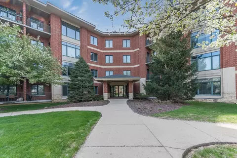 855 E 22nd St #105, Lombard, IL 60148