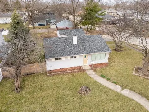 View/Area - 821 Westshire Dr, Joliet, IL 60435 photo 5 of 6
