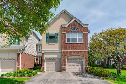 436 Pine Lake Cir, Vernon Hills, IL 60061