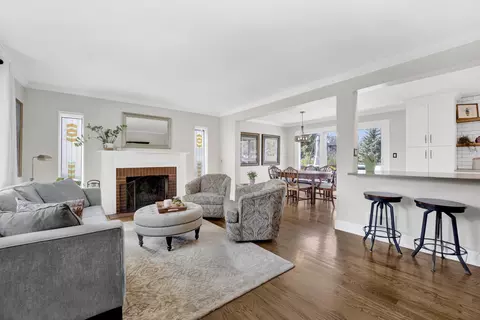 Living - 404 Herrick Rd, Riverside, IL 60546 photo 1 of 2