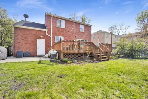 Exterior - 404 Herrick Rd, Riverside, IL 60546 photo 4 of 5