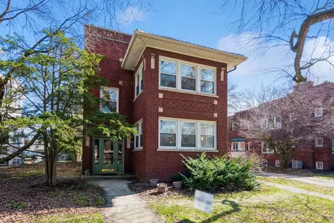 2741 Eastwood Ave, Evanston, IL 60201