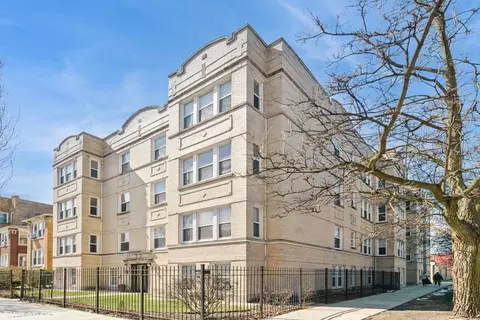 5054 N Troy St #2, Chicago, IL 60625