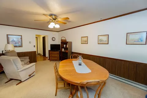 Dining - 305 E Pearson St, Eureka, IL 61530 photo 3 of 5