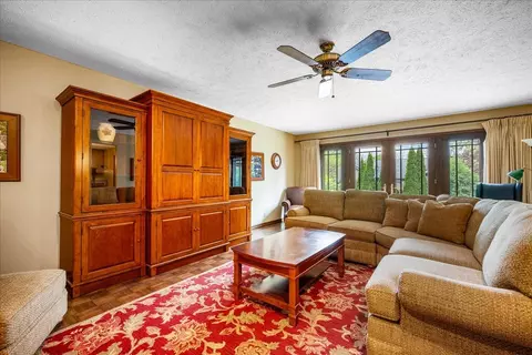 2008 Hedgewood Dr, Bloomington, IL 61704 photo 6