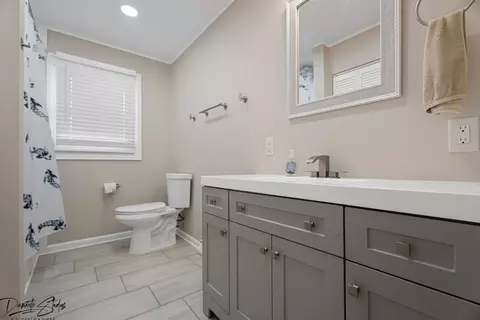 Bath - 16121 S Harmony Dr, Plainfield, IL 60586 photo 1 of 1