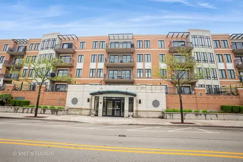 135 S York St #524, Elmhurst, IL 60126
