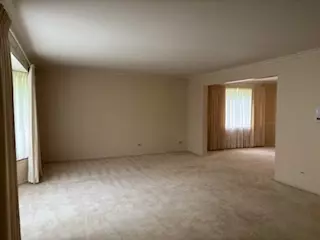 Living - 2700 Chariot Ln, Olympia Fields, IL 60461 photo 2 of 3