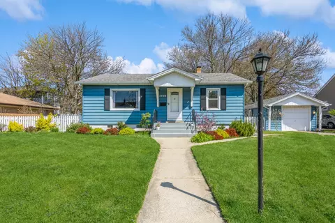3448 Ann St, Lansing, IL 60438