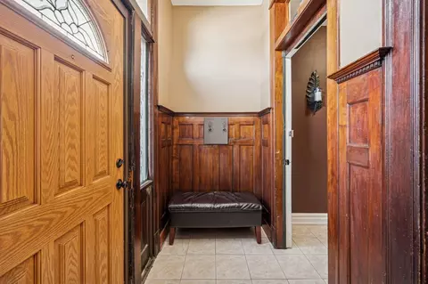 427 E 50th St, Chicago, IL 60615 photo 3
