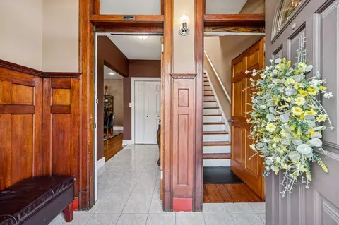 427 E 50th St, Chicago, IL 60615 photo 4
