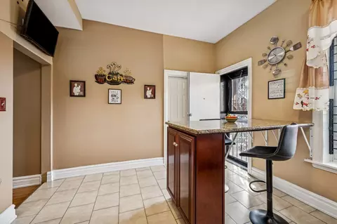 427 E 50th St, Chicago, IL 60615 photo 12