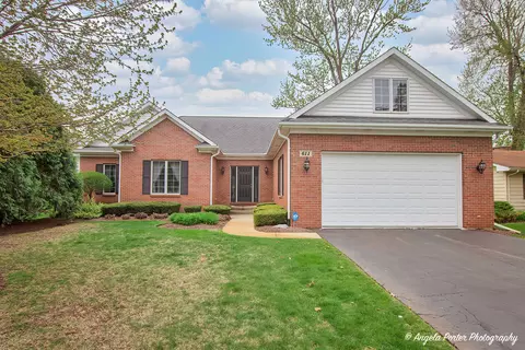 611 N John St, Mchenry, IL 60050