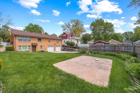 625 Forest Ave, Elgin, IL 60120 photo 26