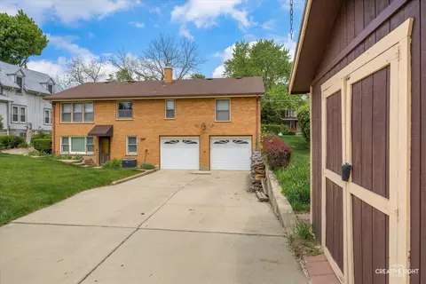 625 Forest Ave, Elgin, IL 60120 photo 27