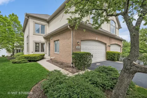 874 W Goodrich Pl, Palatine, IL 60067