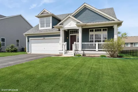 1752 Centennial Dr, Antioch, IL 60002