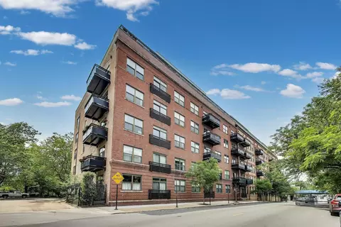 1735 W Diversey Pkwy #206, Chicago, IL 60614