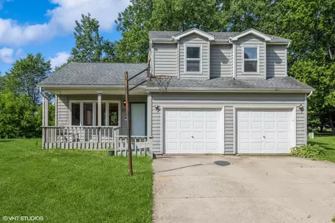 308 Liberty Ln, Woodstock, IL 60098