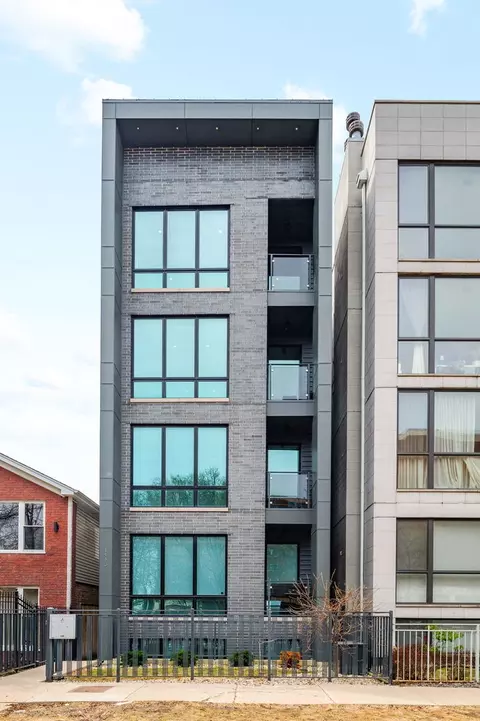 1445 W Fry St #3, Chicago, IL 60622