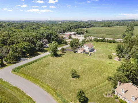 15949 S Windmill Dr, Homer Glen, IL 60491