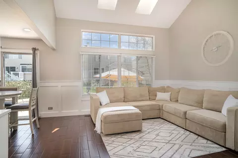 Other - 553 Ivory Ln, Bartlett, IL 60103 photo 2 of 9