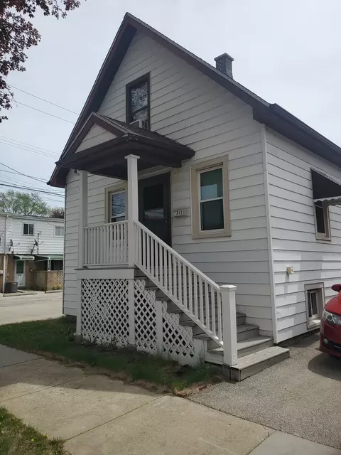 7542 Franklin St, Forest Park, IL 60130