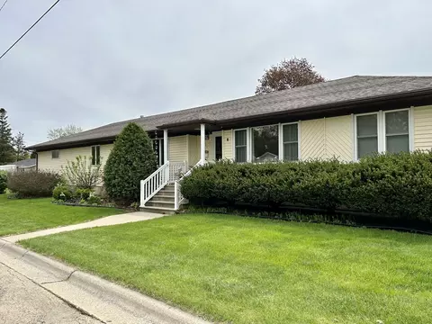 1011 Chicago St, Mendota, IL 61342