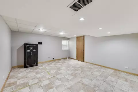 600 Denoyer Trl, Wheeling, IL 60090 photo 31