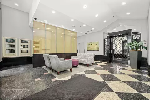 111 W Maple St #3207, Chicago, IL 60610 photo 9