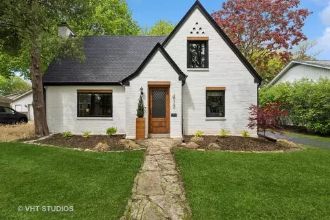 413 2nd Ave, Libertyville, IL 60048