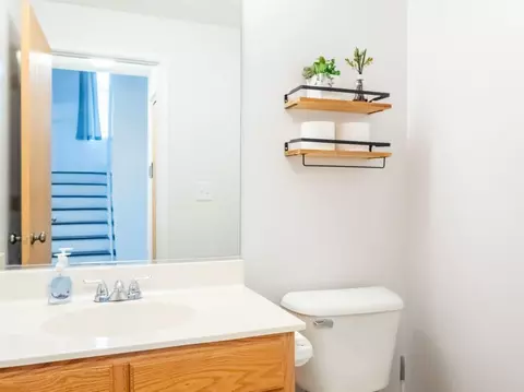 Bath - 2714 Hoffman St, Plano, IL 60545 photo 1 of 2