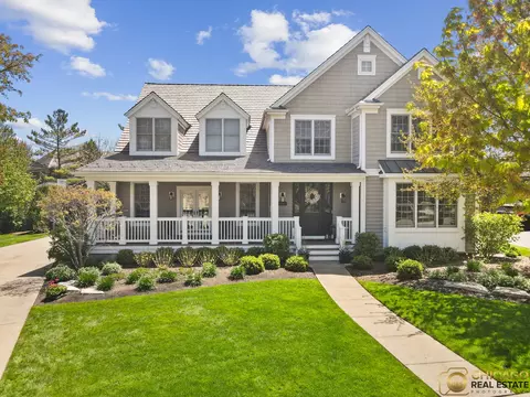 1641 Cabot Ln, Glenview, IL 60026