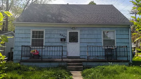 2085 N Monroe St, Decatur, IL 62526