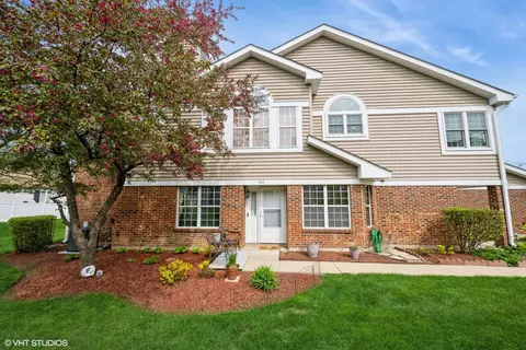 410 W Happfield Dr, Arlington Heights, IL 60004