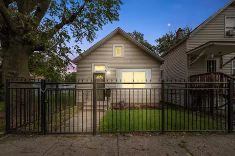 5007 S Loomis Blvd, Chicago, IL 60609