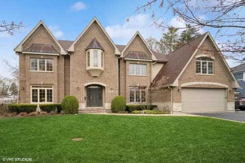 1544 Walters Ave, Northbrook, IL 60062