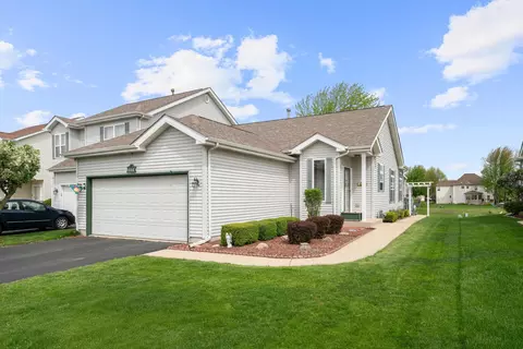 606 Chestnut Dr, Oswego, IL 60543