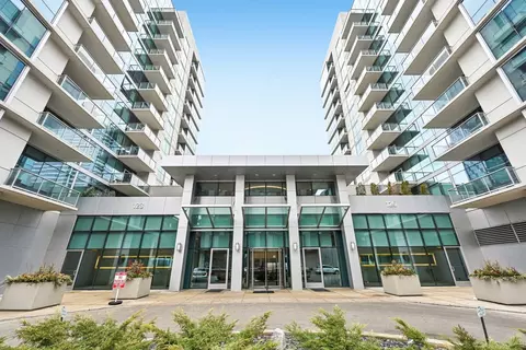 125 S Green St #1007A, Chicago, IL 60607