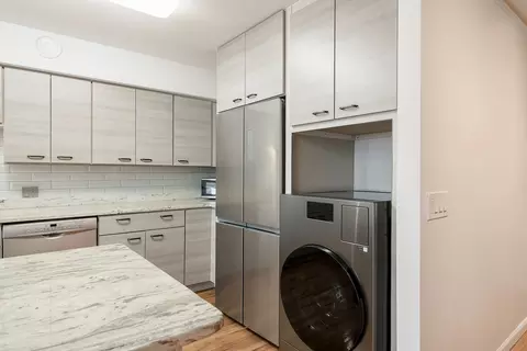 40 E 9th St #1417, Chicago, IL 60605 photo 17