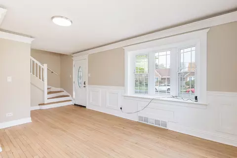 Living - 7601 S Artesian Ave, Chicago, IL 60652 photo 4 of 5
