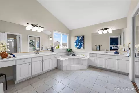 7429 Bittersweet Dr, Gurnee, IL 60031 photo 16